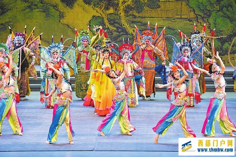中国京剧艺术节缘何落地四川？(图1)