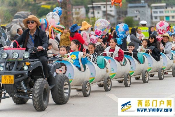 春花盛事,震撼巴山 | 2024最美油菜花海汉中旅游文化节镇巴分会场活动隆重举行(图14) 春花盛事,震撼巴山 | 2024最美油菜花海汉中旅游文化节镇巴分会场活动隆重举行(图14)