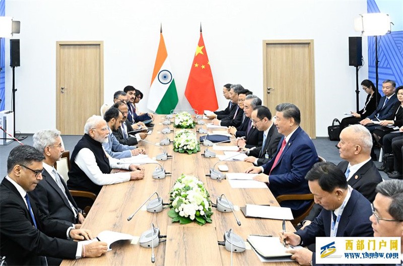 习近平会见印度总理莫迪(图2) 习近平会见印度总理莫迪(图2)