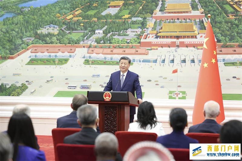 习近平接受外国新任驻华大使递交国书(图2) 习近平接受外国新任驻华大使递交国书(图2)