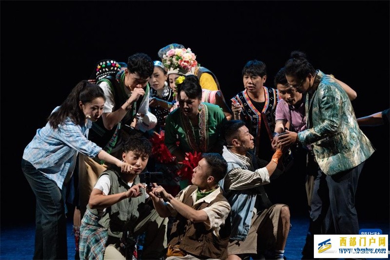 音乐剧《景迈有嘉木》在昆明演出(图6)